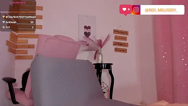 redmeloddy - RedMeloddy's free webcam - UK Sex Cams