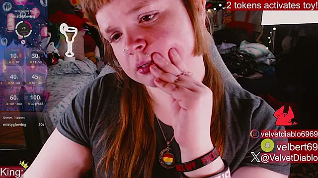 VelvetDiablo webcam