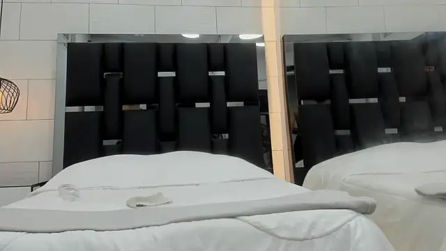 zack_dehaan webcam