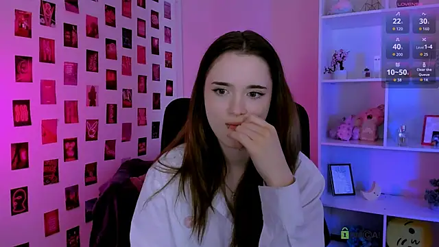 liana_kisses webcam