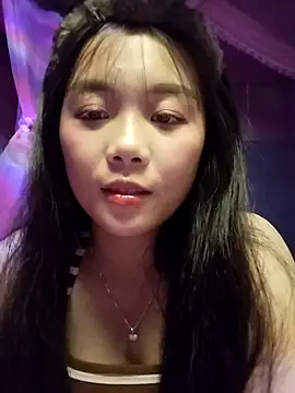 baa-bee22 (F teen) - Hij
