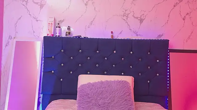Dakotaa_Johnson webcam