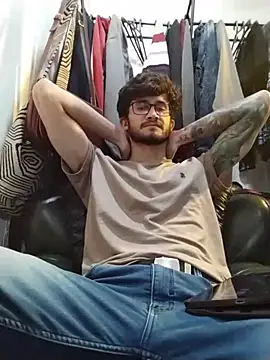 Loggan_donnelly live sex cam