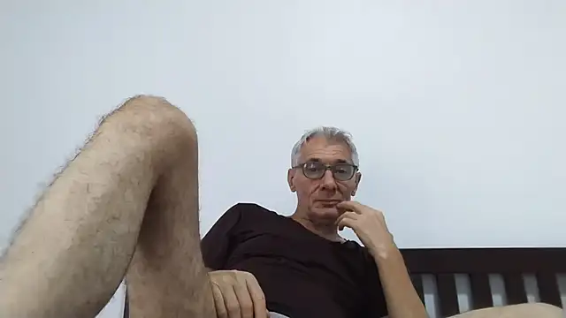 BIGUNCUTHARDCOCK webcam