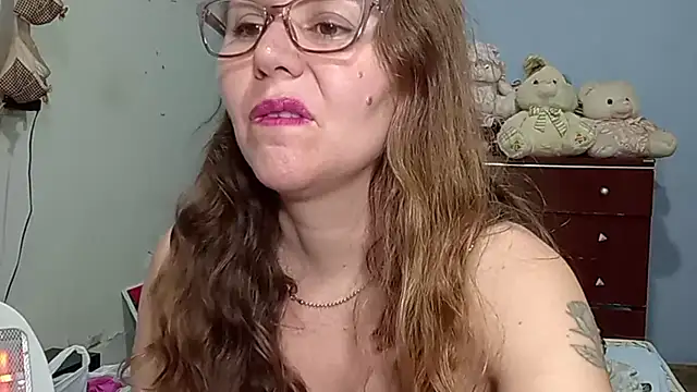 Ruiva-Milf-Rosada webcam