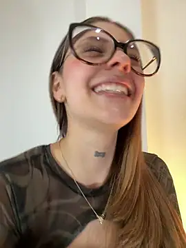 ZaraCarterX webcam