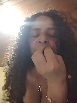 Mia_0111 webcam