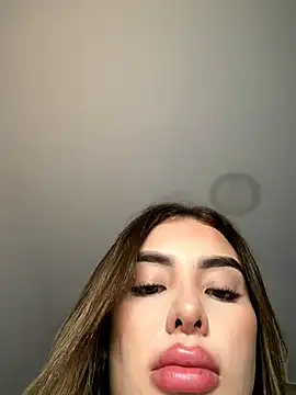 mi_suk11 webcam