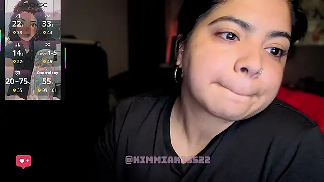 kimmiakiss22 webcam