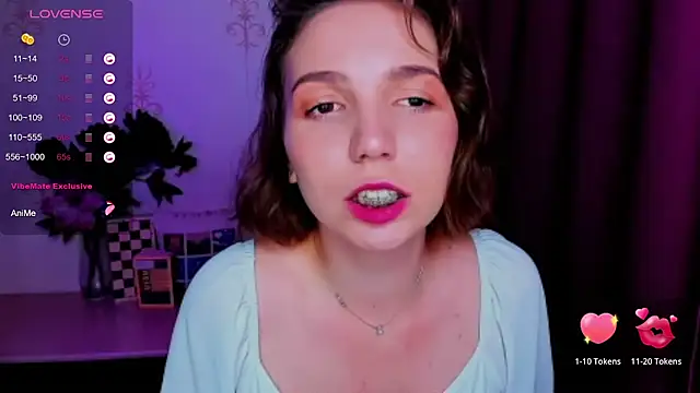 KindHazelHere_ webcam
