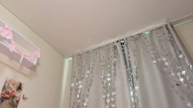 Milly_Lane webcam