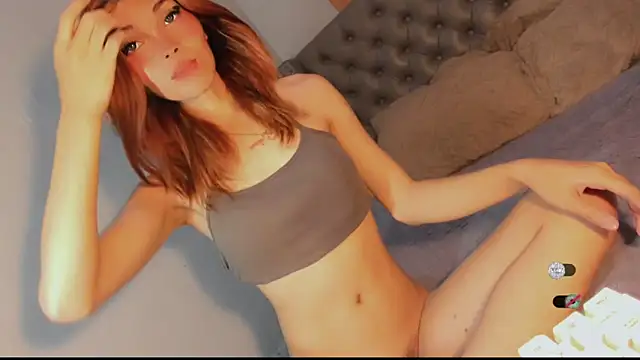 bella_enchantra webcam