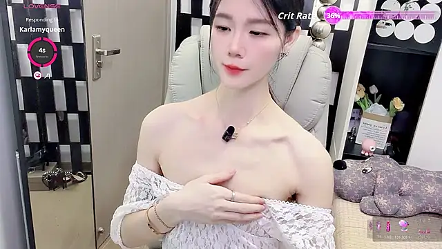 Yueyue-MM live webcam show