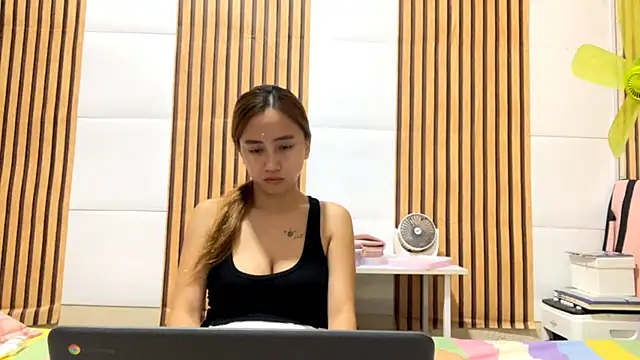 GiselleRina live webcam show