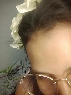 AzpenAgatha27 webcam