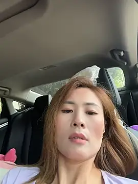 okgirl_23's live cam
