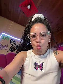 mariposapontiak420 webcam