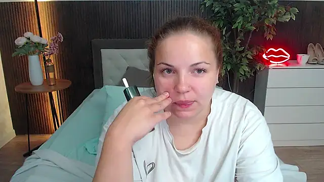 crazyy_girl_ (F young) - undress me