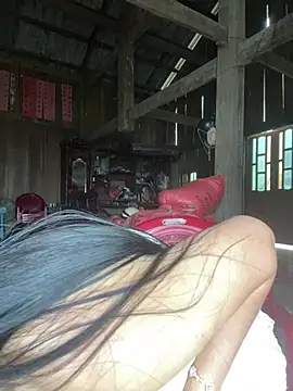 Hikomy- live webcam show