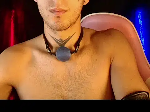dark_men1 webcam