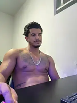 Sanicrt live cam on StripChat