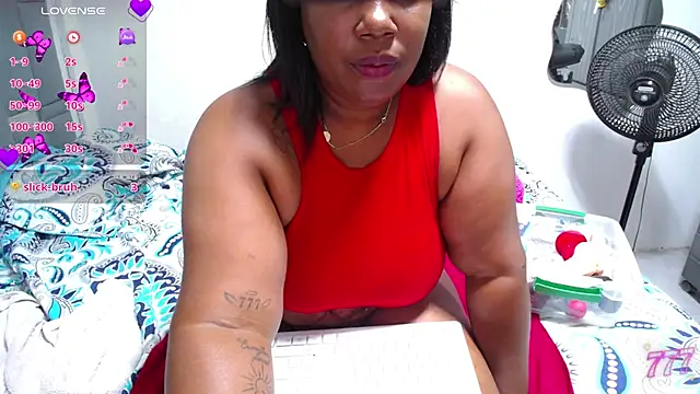 thickebonymilfF webcam