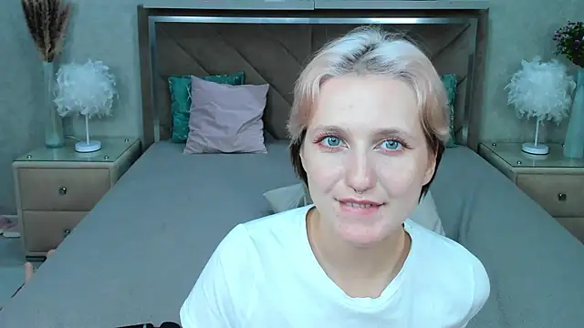 MiaKarlos webcam