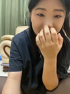 duoduobb2026 (F teen) - 来都来了 不震妹妹爽几下？