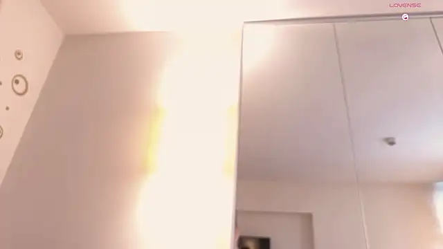 VeronikaAv webcam
