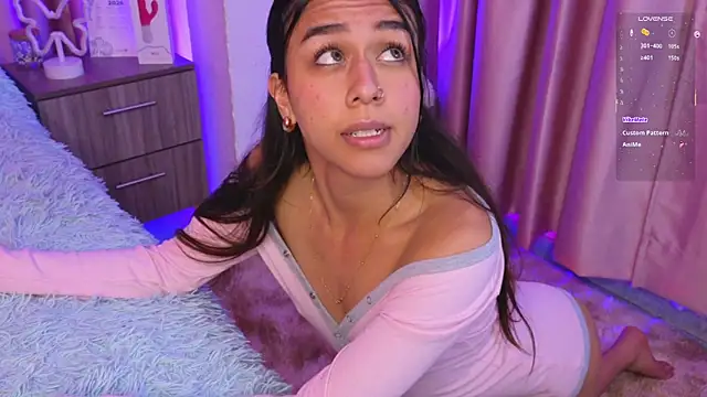 emiily_scott1 - Emiily_Scott1's free webcam - UK Sex Cams
