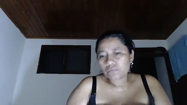 adrixxx38 webcam