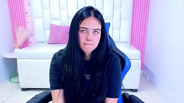 sarita_09_s webcam