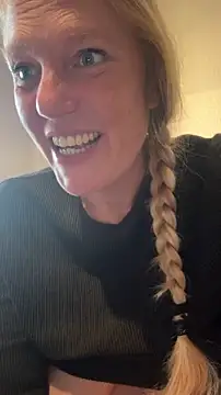 MoniqueLaFee live cam