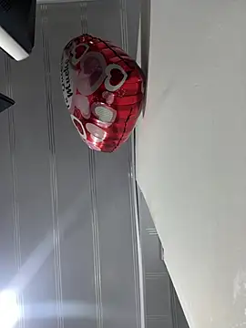 Liss_Love1's room