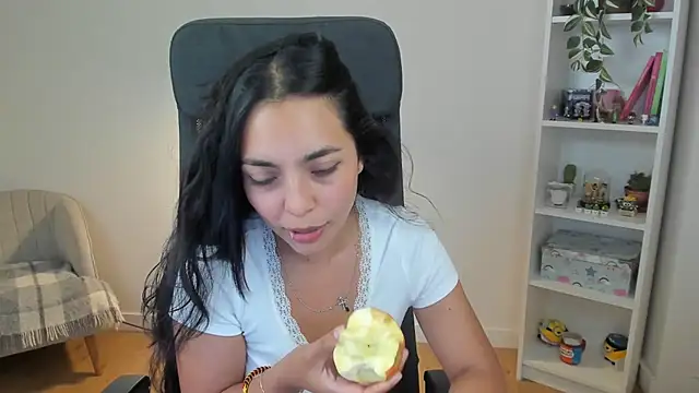 _BellaEvans_ webcam