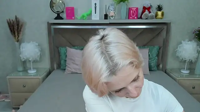 miakarlos (F young) - blow job🥵❤️