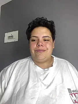 Hailey_Curvy webcam