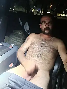 jobuddy661 (M young) - Go outside naked
