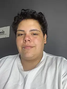 Hailey_Curvy webcam