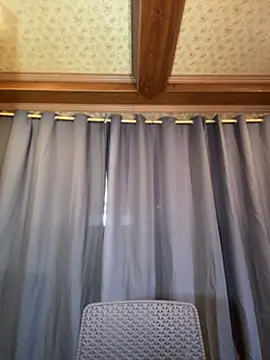 hugecock_tamira webcam