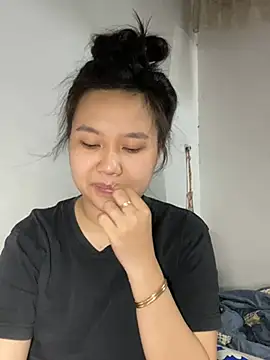 Almira6868 webcam
