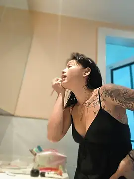 LorenRosse live cam on StripChat