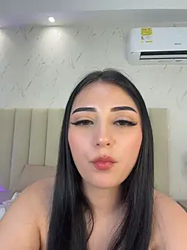 LilithHarperr_ webcam