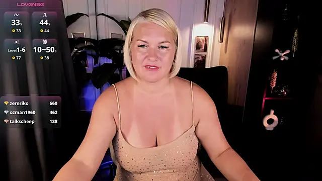YolandaKiss webcam