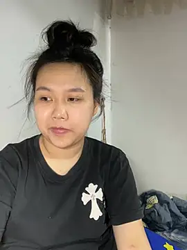 Almira6868 webcam