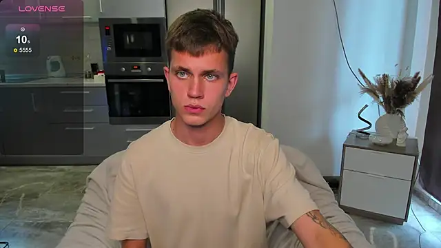 m0neyken (M twink) - spank ass 10x