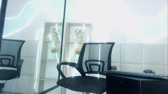 shopiachoulen (T teen) - Show Cum👑
