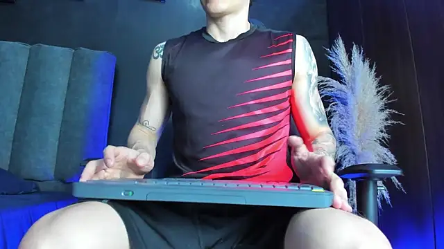 enzo_maserati (M young) - naked  and flexx