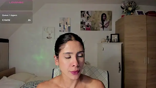 Veronikolsen- live cam on StripChat