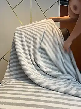 SQUIRTINGQUEEN11 webcam